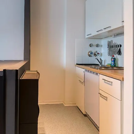 K-units: Roter Loewe - Nahes * Любек